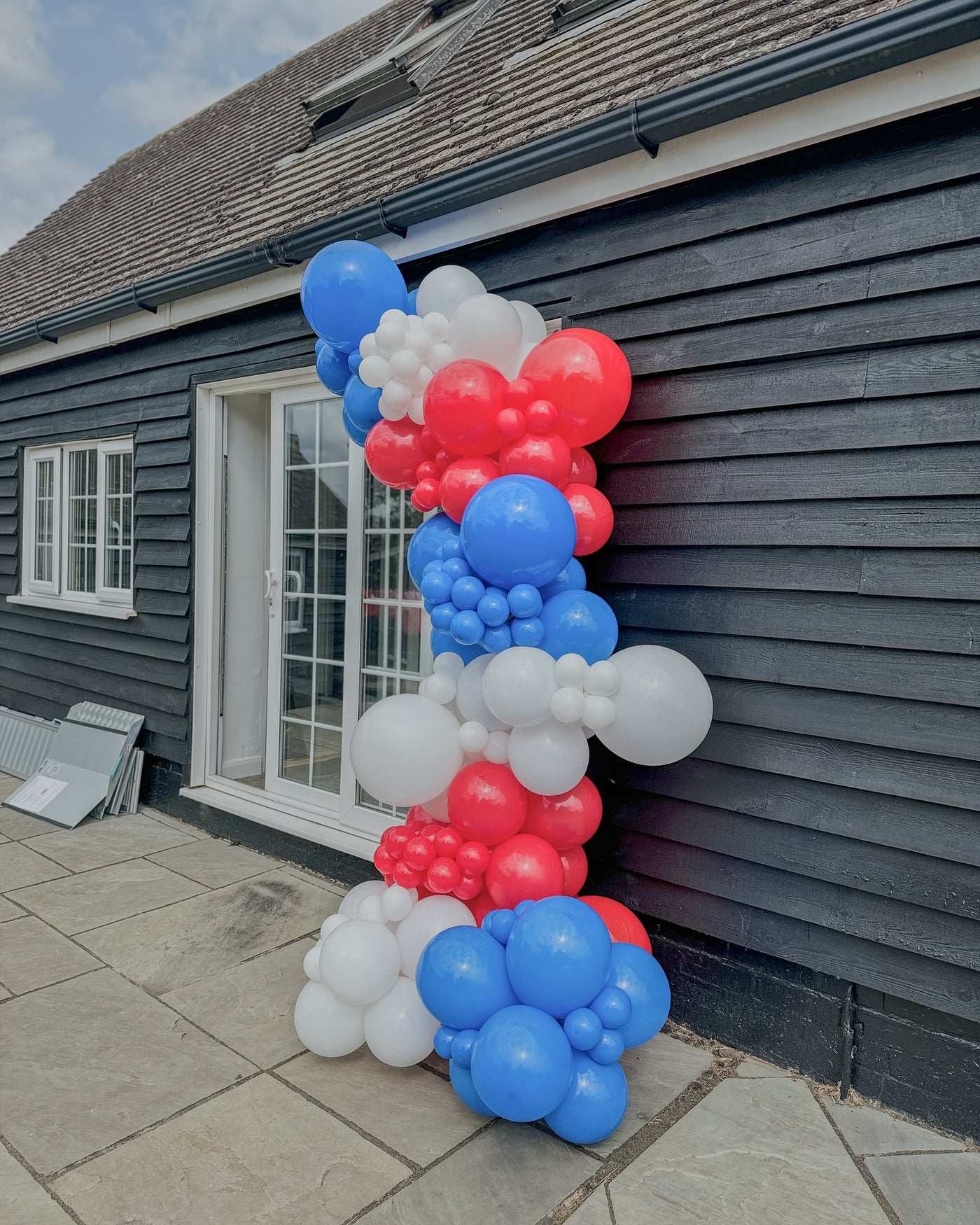 Door way balloon display