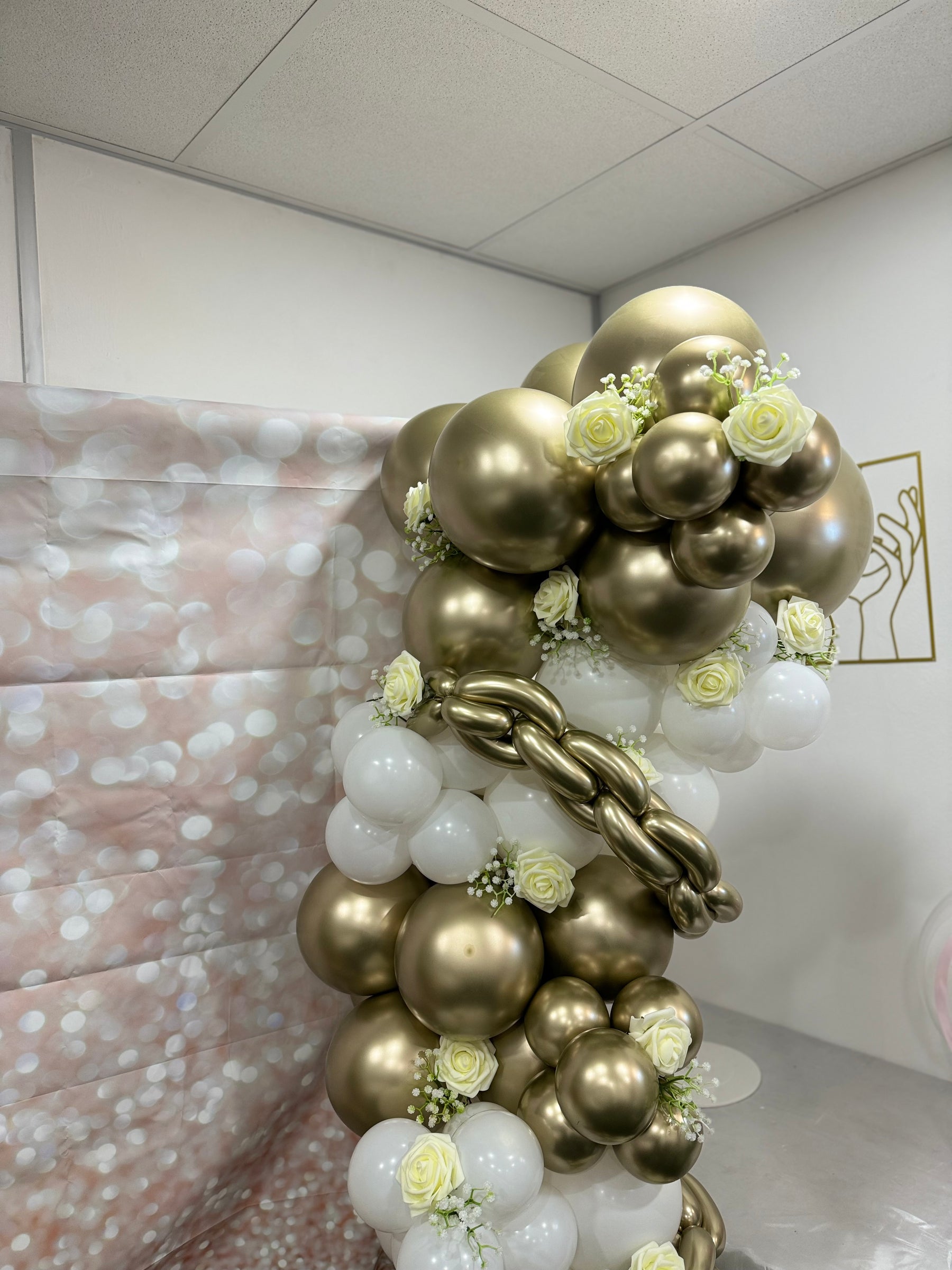 1- White and Gold birthday balloons